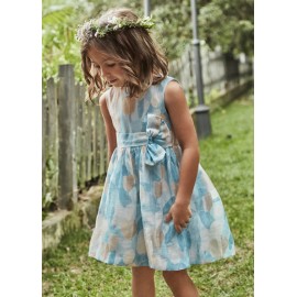 Vestido con espalda descubierta